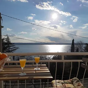 Apartman Elena, Dramalj